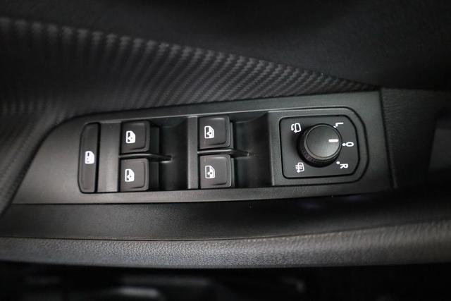Skoda Kamiq Monte Carlo 1.5 TSI Carlo, Pano, Matrix, Navi, Kamera, 5 J.-Garantie 