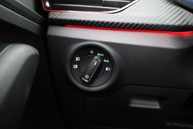 Skoda Kamiq Monte Carlo 1.5 TSI Carlo, Pano, Matrix, Navi, Kamera, 5 J.-Garantie 
