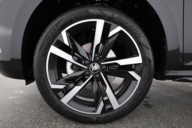 Skoda Kamiq Monte Carlo 1.5 TSI Carlo, Pano, Matrix, Navi, Kamera, 5 J.-Garantie 