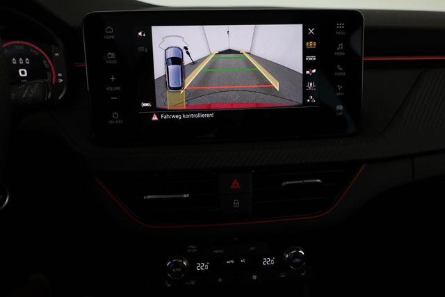 Skoda Kamiq Monte Carlo 1.5 TSI Carlo, Pano, AHK, Matrix, Navi, el. Klappe, 18-Zoll, 5 J.-Garantie 