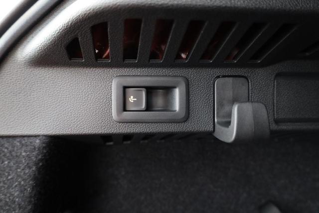 Skoda Kamiq Monte Carlo 1.5 TSI Carlo, Pano, AHK, Matrix, Navi, el. Klappe, 18-Zoll, 5 J.-Garantie 
