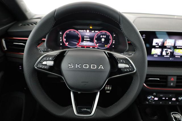 Skoda Kamiq Monte Carlo 1.5 TSI Carlo, Pano, AHK, Matrix, Navi, el. Klappe, 18-Zoll, 5 J.-Garantie 