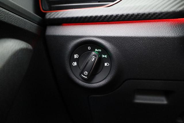 Skoda Kamiq Monte Carlo 1.5 TSI Carlo, Pano, AHK, Matrix, Navi, el. Klappe, 18-Zoll, 5 J.-Garantie 