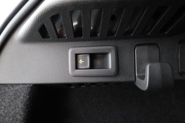 Skoda Kamiq Monte Carlo 1.5 TSI Carlo, Pano, AHK, Matrix, Navi, el. Klappe, 18-Zoll, 5 J.-Garantie 