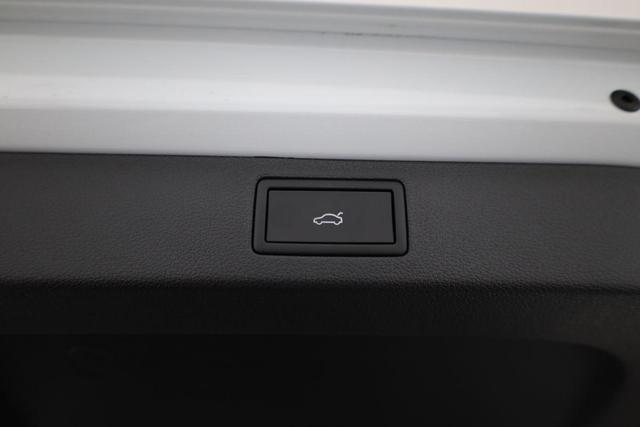 Skoda Kamiq Monte Carlo 1.5 TSI Carlo, Pano, AHK, Matrix, Navi, el. Klappe, 18-Zoll, 5 J.-Garantie 