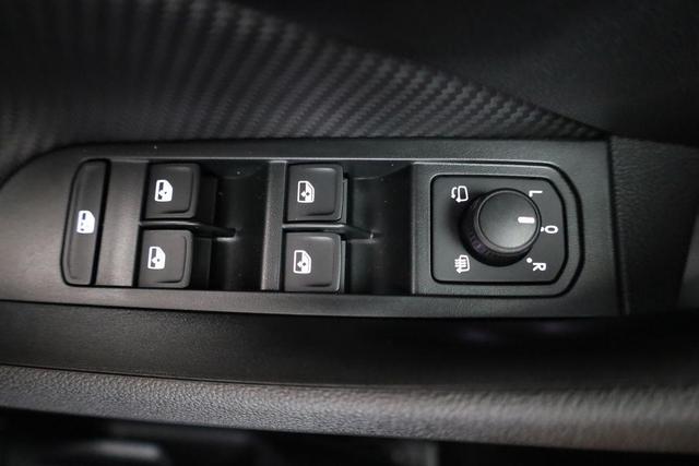 Skoda Kamiq Monte Carlo 1.5 TSI DSG Carlo, Pano, AHK, Matrix, Navi, Side, 18-Zoll, 5 J.-Garantie 