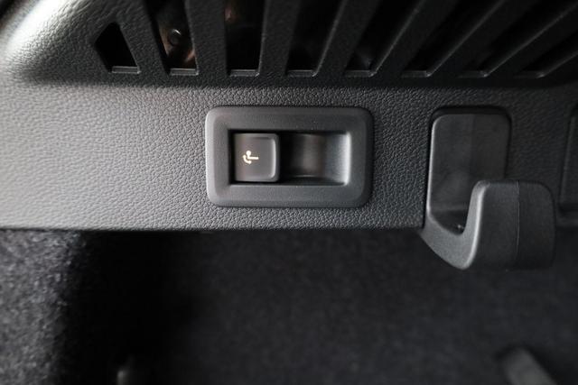 Skoda Kamiq Monte Carlo 1.5 TSI DSG Carlo, Pano, AHK, Matrix, Navi, Side, 18-Zoll, 5 J.-Garantie 