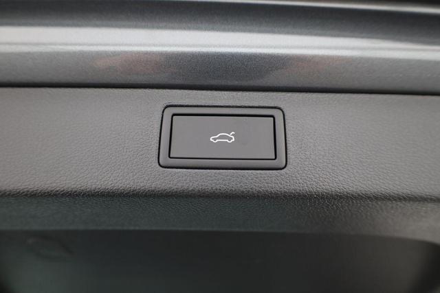 Skoda Kamiq Monte Carlo 1.5 TSI DSG Carlo, Pano, AHK, Matrix, Navi, Side, 18-Zoll, 5 J.-Garantie 