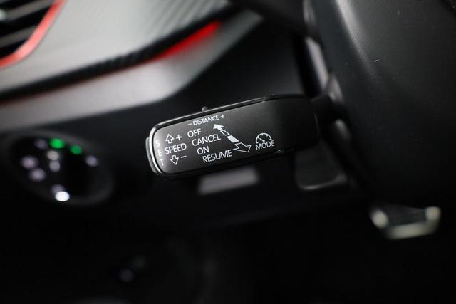 Skoda Kamiq Monte Carlo 1.5 TSI DSG Carlo, Pano, AHK, Matrix, Navi, Side, 18-Zoll, 5 J.-Garantie 