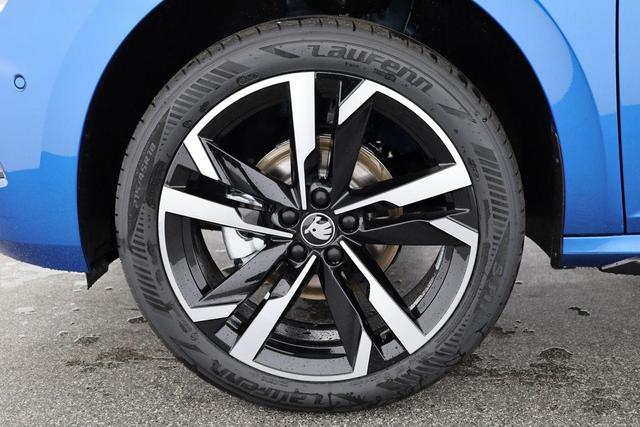 Skoda Kamiq Monte Carlo 1.5 TSI DSG Carlo, Pano, AHK, Matrix, Navi, Side, 18-Zoll, 5 J.-Garantie 