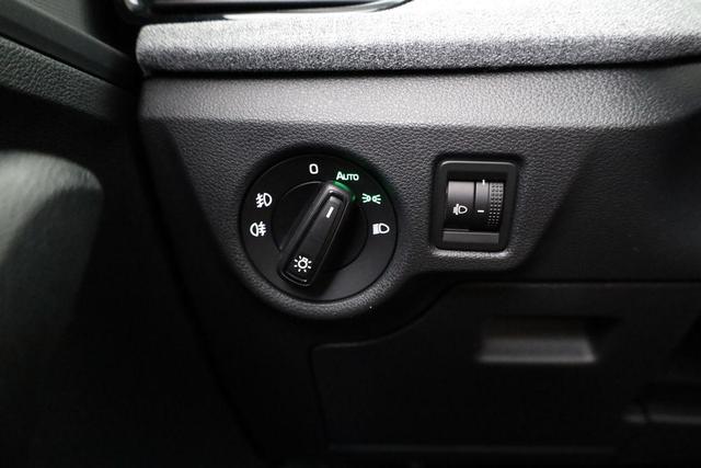 Skoda Kamiq Selection 1.0 TSI DSG Selection, AHK, LED, Kamera, 16-Zoll, 4 J.-Garantie 