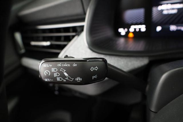 Skoda Kamiq Selection 1.0 TSI DSG Selection, AHK, LED, Kamera, 16-Zoll, 4 J.-Garantie 