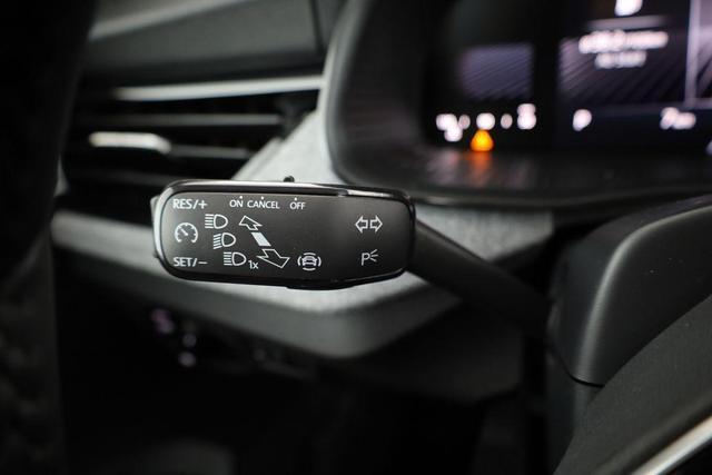 Skoda Kamiq Selection 1.0 TSI DSG Selection, LED, Kamera, Ladeboden, 16-Zoll, 4 J.-Garantie 