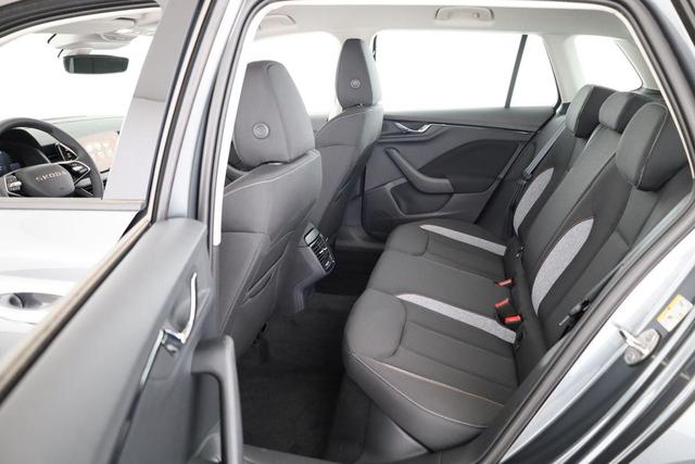Skoda Kamiq Selection 1.0 TSI DSG Selection, LED, Kamera, Ladeboden, 16-Zoll, 4 J.-Garantie 