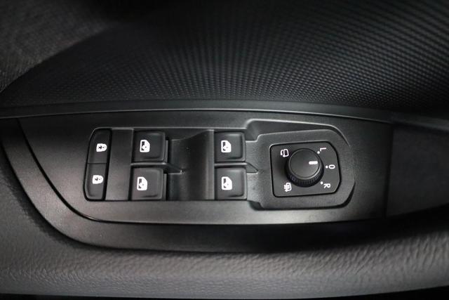 Skoda Kodiaq 2.0 TDI 110 kW Selection DSG Selection, AHK, Navi, Side, Kamera, 4 J.-Garantie 