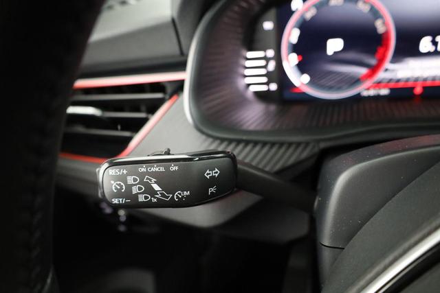 Skoda Kamiq Monte Carlo 1.0 TSI DSG Carlo, Pano, Matrix, Navi, Kamera, 17-Zoll, 5 J.-Garantie 