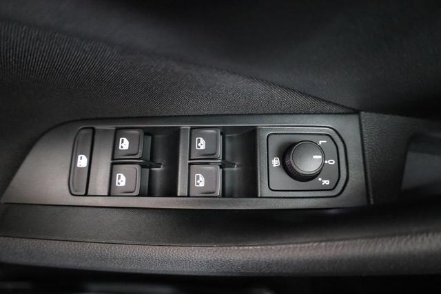 Skoda Kamiq Selection 1.0 TSI DSG Selection, LED, Kamera, Ladeboden, 16-Zoll, 4 J.-Garantie 