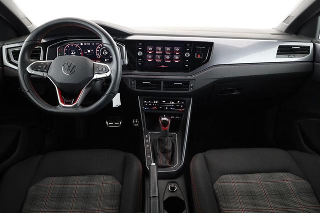 Volkswagen Polo GTI 2.0 TSI DSG, Matrix, Navi, AppConnect, 1. Hand 
