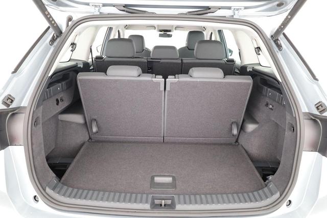 Skoda Kodiaq 2.0 TDI 110 kW Selection DSG Selection, 7-Sitzer, AHK, Navi, Side, Kamera, 4 J.-Garantie 