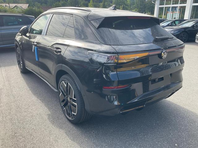 Volkswagen T-Roc 1.5 eTSI 110 kW R-Line DSG Black, AHK, IQ.Light, Kamera, el. Klappe, 19-Zoll 