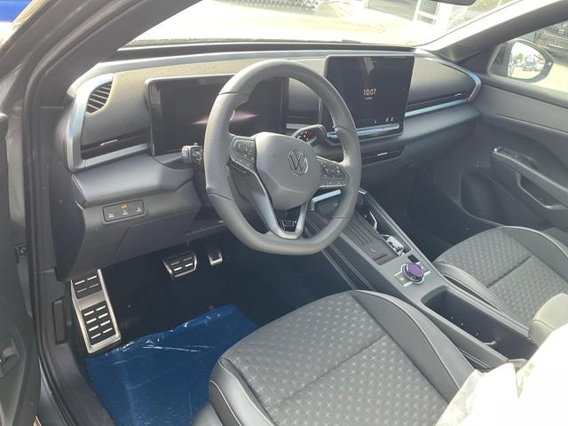 Volkswagen T-Roc - 1.5 eTSI 110 kW R-Line DSG Black, AHK, IQ.Light, Kamera, el. Klappe, 19-Zoll