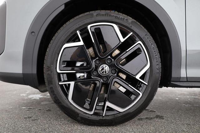 Volkswagen T-Roc 1.5 eTSI 110 kW R-Line DSG Black, AHK, IQ.Light, Kamera, el. Klappe, 19-Zoll 
