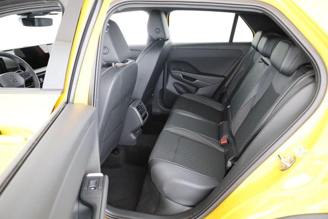 Volkswagen T-Roc 1.5 eTSI 110 kW R-Line DSG Black, AHK, IQ.Light, Kamera, el. Klappe, 19-Zoll 