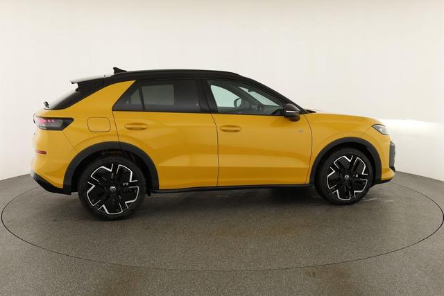 Volkswagen T-Roc 1.5 eTSI 110 kW R-Line DSG Black, AHK, IQ.Light, Kamera, el. Klappe, 19-Zoll 