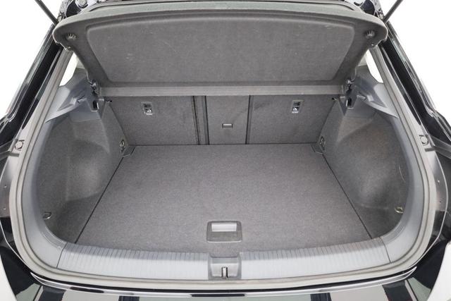 Volkswagen T-Roc LIFE 1.5 TSI DSG Life, LED, AHK, Navi, Kamera, ACC, AppConnect, 19-Zoll 