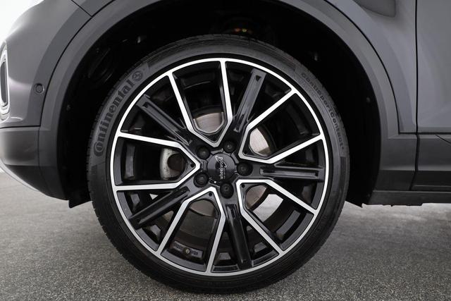 Volkswagen T-Roc LIFE 1.5 TSI DSG Life, LED, AHK, Navi, Kamera, ACC, AppConnect, 19-Zoll 