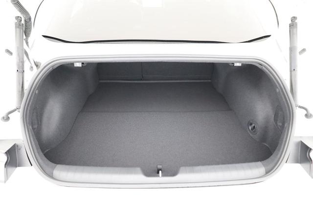 Hyundai IONIQ 6 Top Line Elektro 4WD Top-LINE 4WD, HuD, Navi, Matrix, AreaView, BOSE, Side 