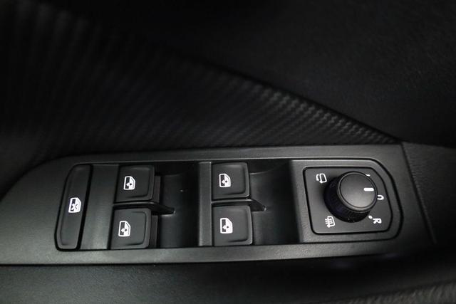 Skoda Kamiq Monte Carlo 1.5 TSI DSG Carlo, Pano, Matrix, Navi, Side, 18-Zoll, 5 J.-Garantie 