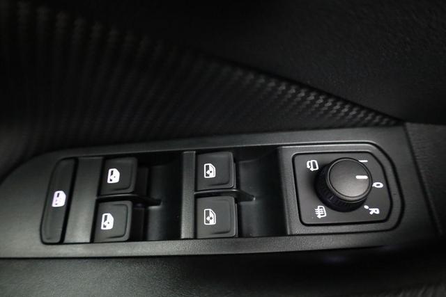 Skoda Kamiq Monte Carlo 1.5 TSI DSG Carlo, Pano, AHK, Matrix, Navi, Side, 18-Zoll, 5 J.-Garantie 