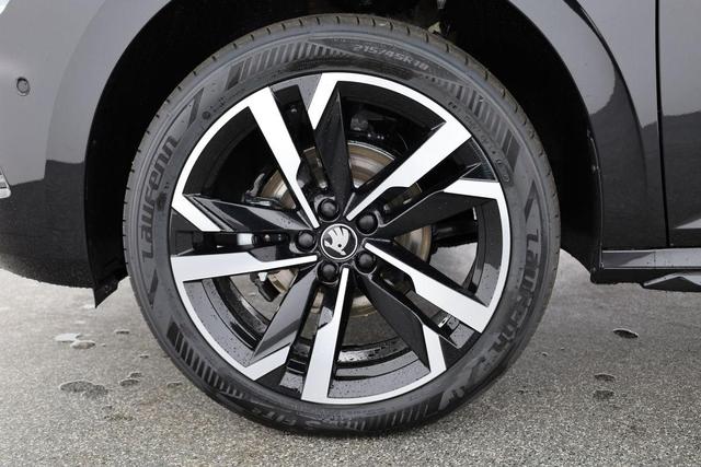 Skoda Kamiq Monte Carlo 1.5 TSI DSG Carlo, Pano, AHK, Matrix, Navi, Side, 18-Zoll, 5 J.-Garantie 