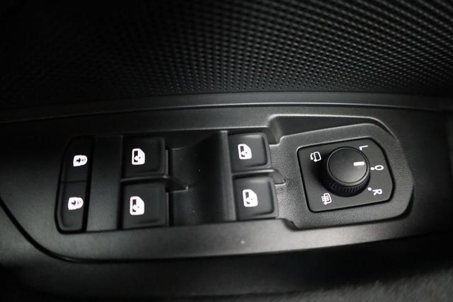 Skoda Kodiaq 2.0 TSI 195 kW 4x4 RS DSG RS, AHK, Navi, Matrix, Canton, Side, FS-beheizbar, el. Klappe, Kamera, 20-Zoll, 5 J.-Garantie 