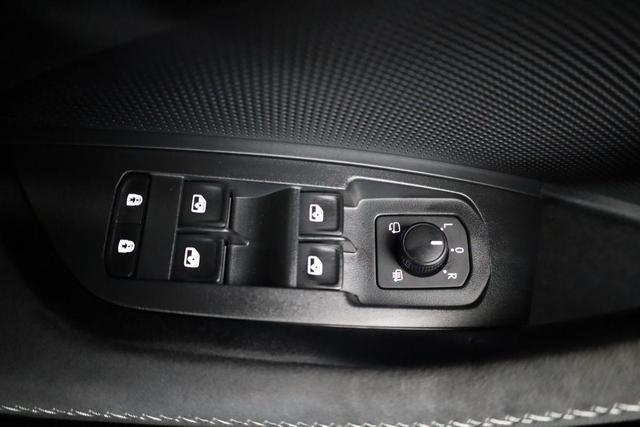 Skoda Kodiaq 2.0 TDI 142 kW 4x4 Sportline DSG Sportline, AHK, Navi, Matrix, el. Klappe, Side, 19-Zoll 