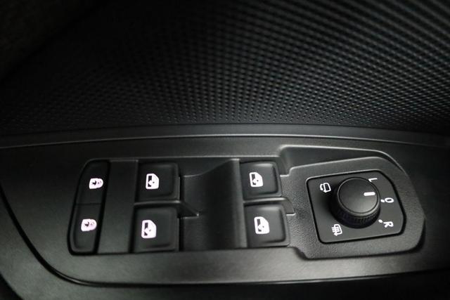 Skoda Kodiaq 1.5 TSI mHEV 110 kW Selection DSG Selection, AHK, Navi, Side, el. Klappe, Kamera, 18-Zoll, 5 J.-Garantie 