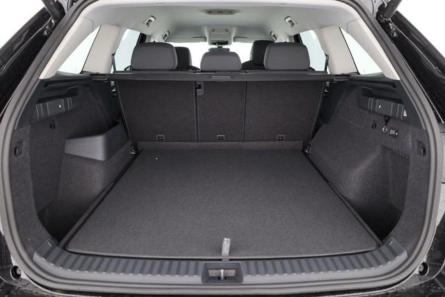 Skoda Kodiaq 1.5 TSI mHEV 110 kW Selection DSG Selection, AHK, Navi, Side, el. Klappe, Kamera, 18-Zoll, 5 J.-Garantie 