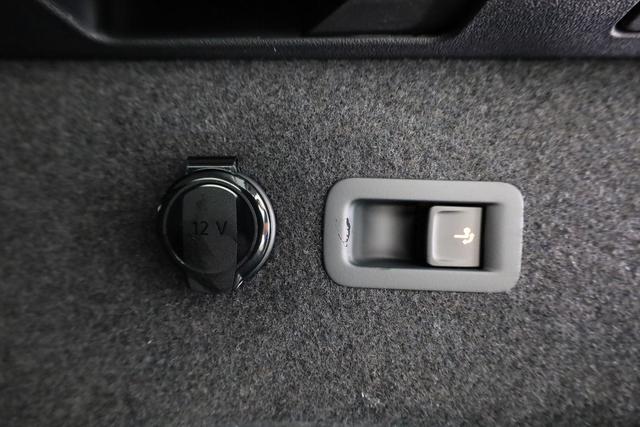 Skoda Kodiaq 1.5 TSI mHEV 110 kW Selection DSG Selection, AHK, Navi, Side, el. Klappe, Kamera, 18-Zoll, 5 J.-Garantie 