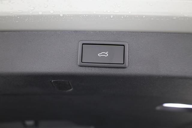 Skoda Kodiaq 2.0 TSI 195 kW 4x4 RS DSG RS, AHK, Navi, Matrix, Canton, Side, FS-beheizbar, el. Klappe, Kamera, 20-Zoll, 5 J.-Garantie 