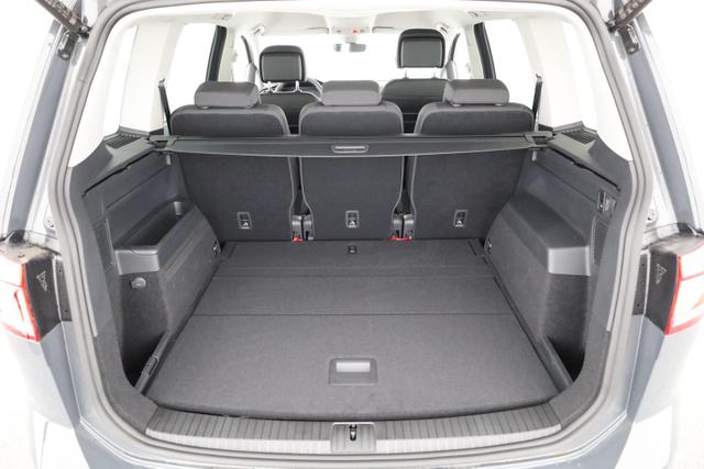 Volkswagen Touran Comfortline BMT/Start-Stopp 1.5 TSI DSG Comfortline, AHK, Navi, Side, Kamera, easyOpen, 17-Zoll, 4.J-Garantie 
