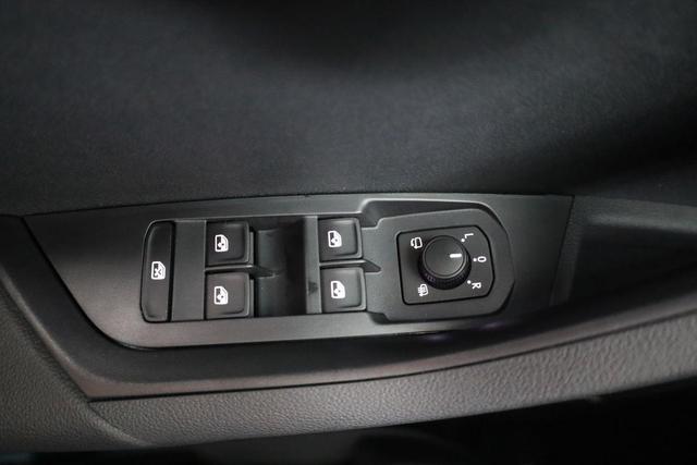 Skoda Karoq Sportline 1.5 TSI DSG Sportline, Navi, CANTON, Matrix, AreaView, Side, el. Klappe, FS-beheizbar, 5 J.-Garantie 