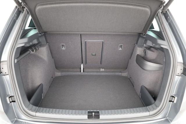 Skoda Karoq Sportline 1.5 TSI DSG Sportline, Navi, CANTON, Matrix, AreaView, Side, el. Klappe, FS-beheizbar, 5 J.-Garantie 