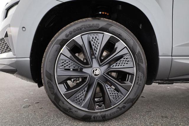 Skoda Karoq Sportline 1.5 TSI DSG Sportline, Navi, CANTON, Matrix, AreaView, Side, el. Klappe, FS-beheizbar, 5 J.-Garantie 