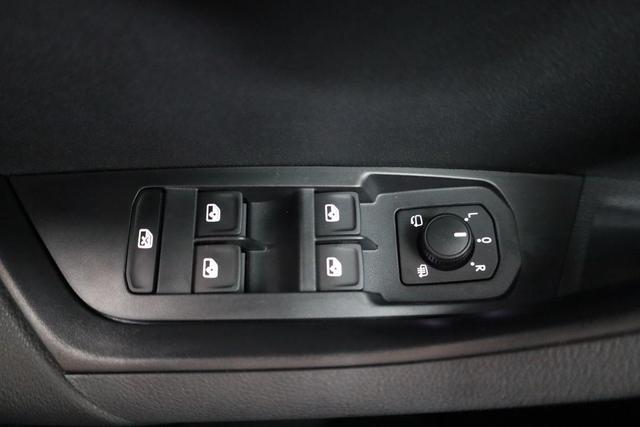 Skoda Karoq Sportline 1.5 TSI DSG Sportline, AHK, Navi, CANTON, Matrix, AreaView, Side, Kamera, el. Klappe, FS-beheizbar, 5 J.-Garantie 