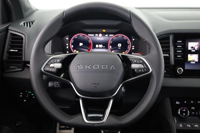 Skoda Karoq Sportline 1.5 TSI DSG Sportline, AHK, Navi, CANTON, Matrix, AreaView, Side, Kamera, el. Klappe, FS-beheizbar, 5 J.-Garantie 
