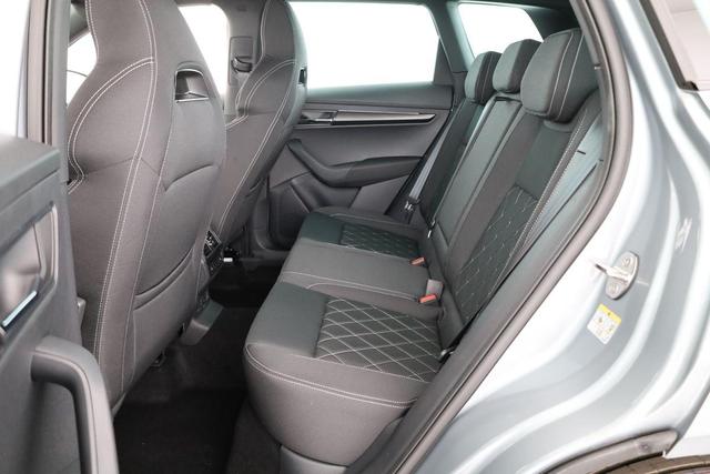Skoda Karoq Sportline 1.5 TSI DSG Sportline, AHK, Navi, CANTON, Matrix, AreaView, Side, Kamera, el. Klappe, FS-beheizbar, 5 J.-Garantie 