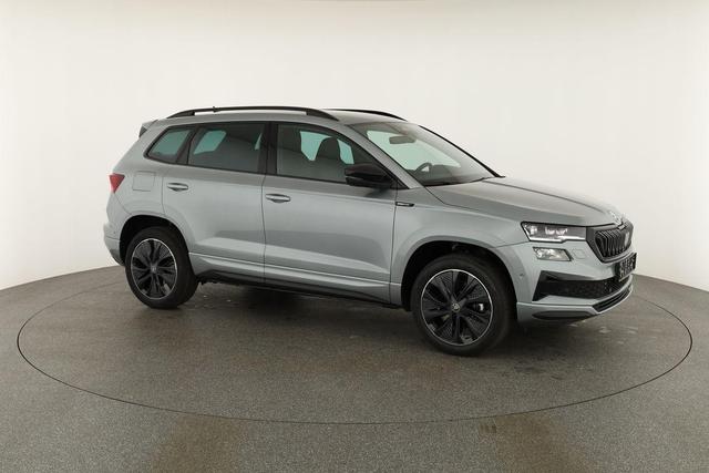 Skoda Karoq Sportline 1.5 TSI DSG Sportline, AHK, Navi, CANTON, Matrix, AreaView, Side, Kamera, el. Klappe, FS-beheizbar, 5 J.-Garantie 