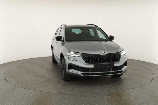 Skoda Karoq Sportline 1.5 TSI DSG Sportline, AHK, Navi, CANTON, Matrix, AreaView, Side, Kamera, el. Klappe, FS-beheizbar, 5 J.-Garantie 