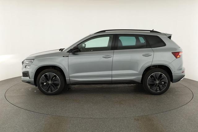 Skoda Karoq Sportline 1.5 TSI DSG Sportline, AHK, Navi, CANTON, Matrix, AreaView, Side, Kamera, el. Klappe, FS-beheizbar, 5 J.-Garantie 